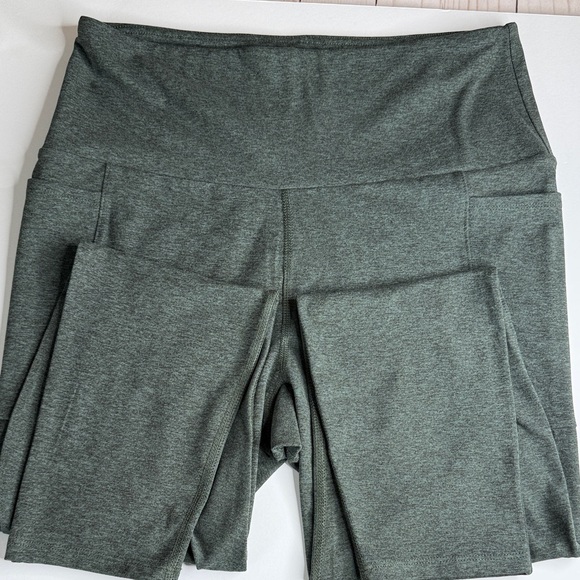 LOU & GRAY Heathered Delphinium Green Luvstretch Side Pocket Leggings - Picture 4 of 7